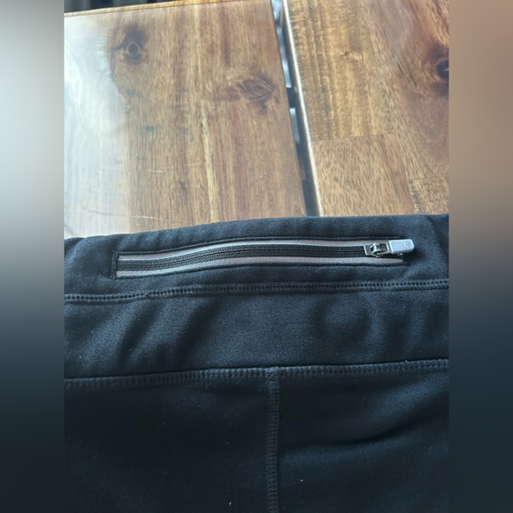 ATHLETA reflective runner leggings - Picture 10 of 11